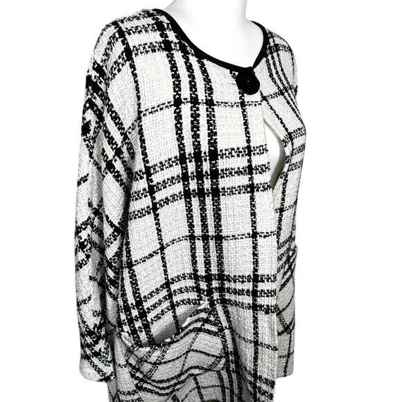 SLINKY BRAND Women's XL White Black Plaid‎ Shiny Knit Cape Open Cardigan Sweater - Picture 1 of 9